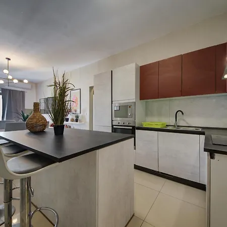 Modern 2br With Private Balcony In St Julians By 360 Estates